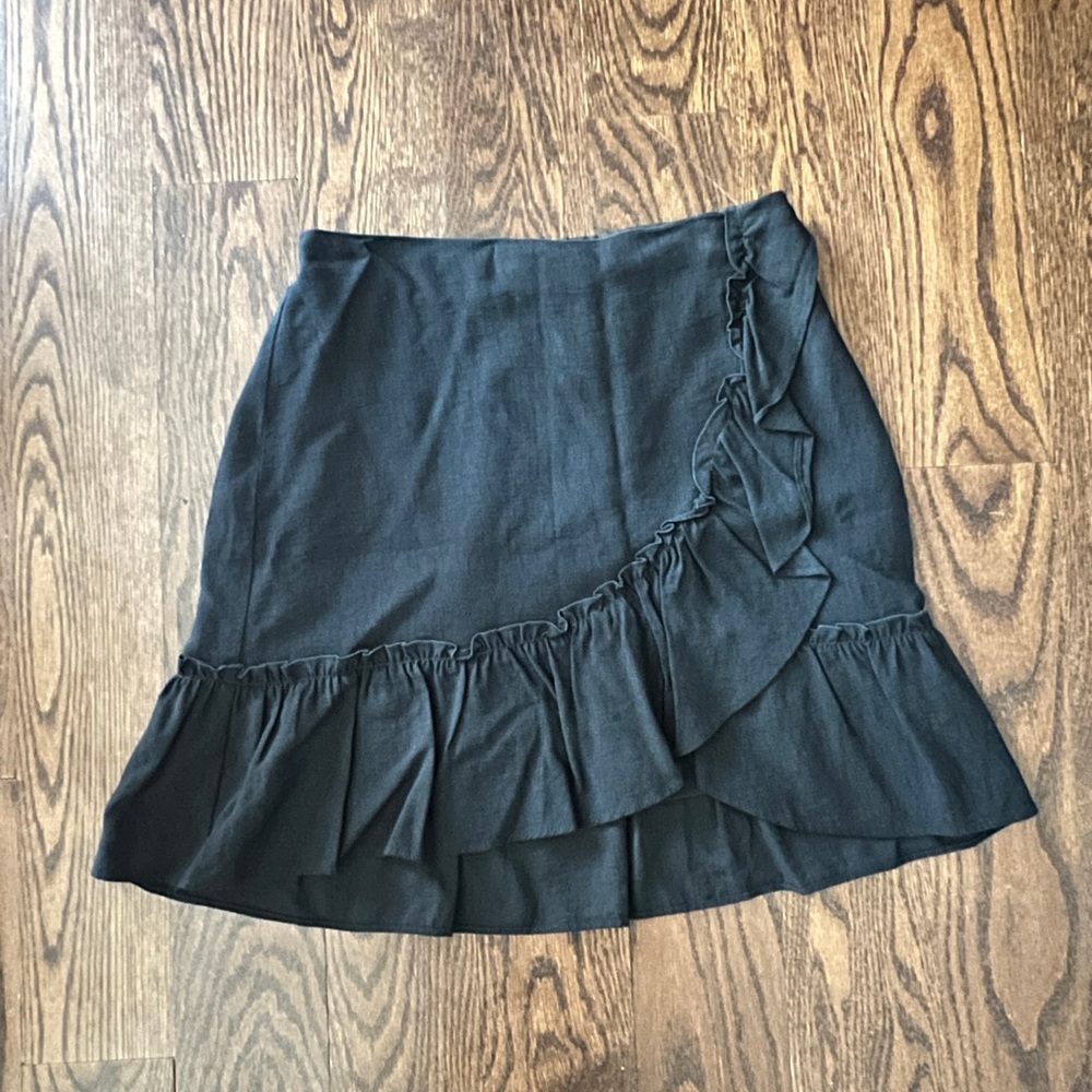 EXPRESS Black Ruffle Skirt